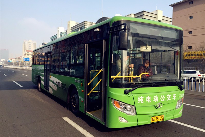 交通運(yùn)輸部發(fā)布《城市公共汽車(chē)和電車(chē)客運(yùn)管理規(guī)定》